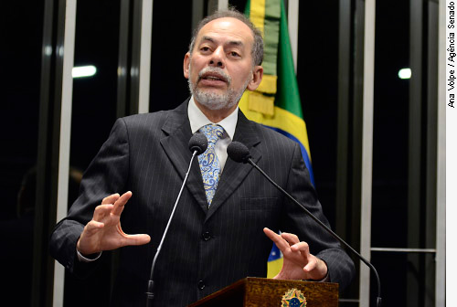 Inácio Arruda: ‘Ousadia ajudará Brasil a crescer’