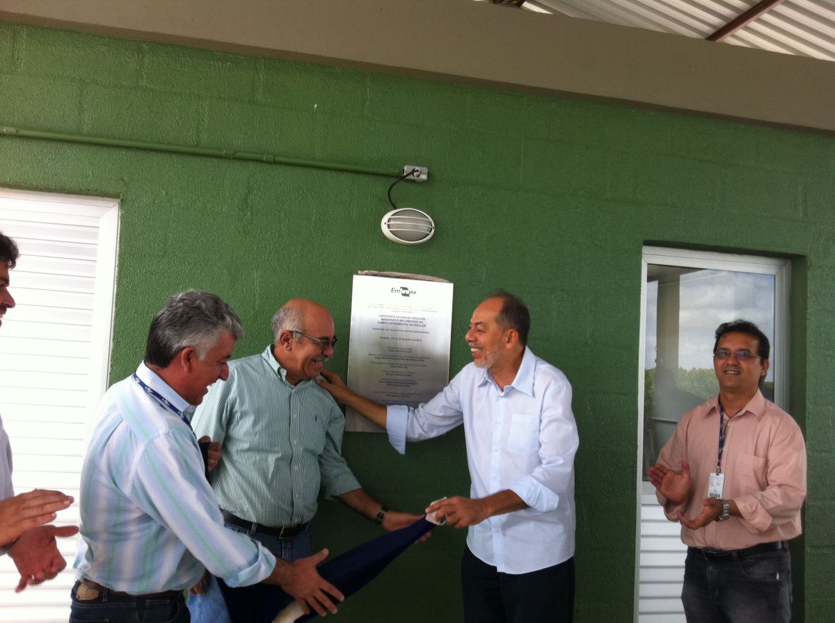 Embrapa-CE inaugura mais uma obra construída com emendas de Inácio