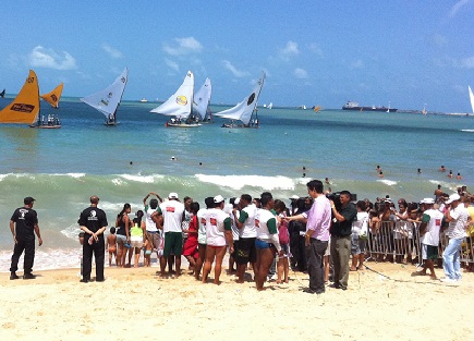 Inácio prestigia Circuito Cearense de Jangadas
