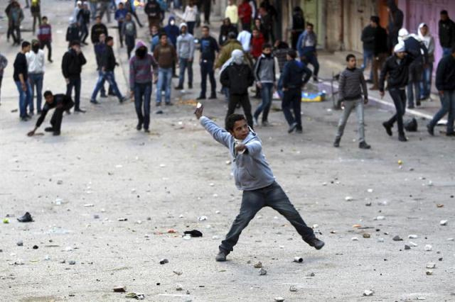 Centenas de presos palestinos fazem jejum de um dia em solidariedade a grevistas