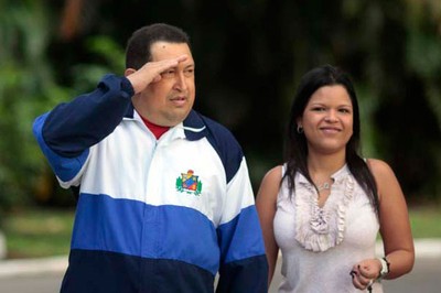 Filha de Chávez contesta Capriles e confirma versão do governo sobre data da morte de presidente