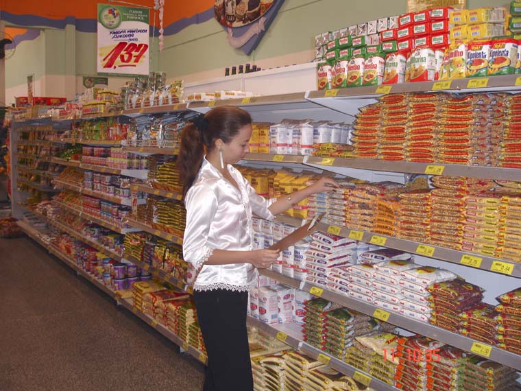 Produtos devem ficar mais baratos a partir de hoje