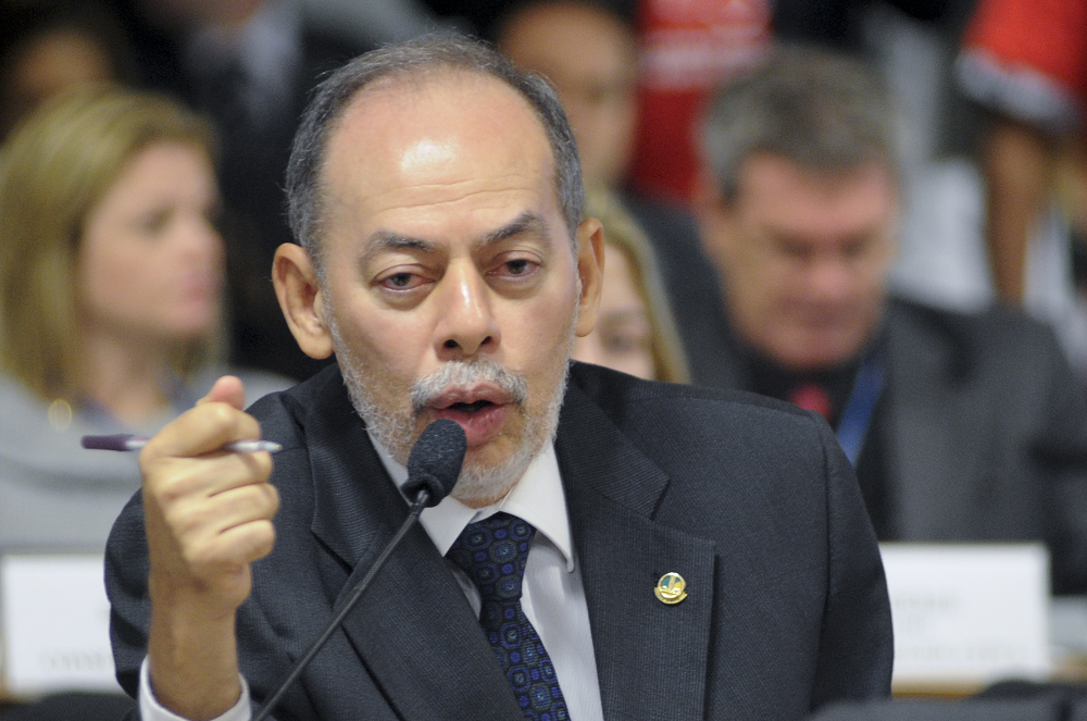 CCJ deve votar hoje anistia aos bombeiros e policiais militares grevistas do Ceará