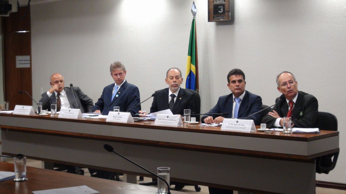 Distribuição é o maior problema da falta de milho