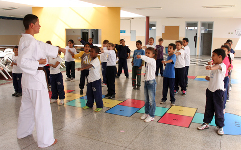 Escolas públicas devem aderir ao ensino integral até o dia 30 de abril