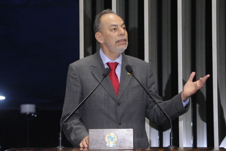 Inácio critica alta de juros como único remédio para conter a inflação