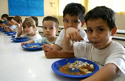 Prazo para prestação de contas sobre alimentação e transporte escolar termina em uma semana