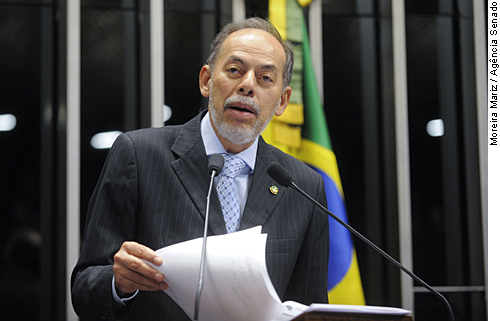 Senado aprova isenção de IR sobre participação nos lucros de até R$ 6 mil