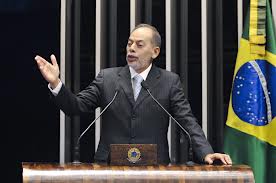Infraestrutura, formação técnica, logística, gargalos que impedem crescimento do país.