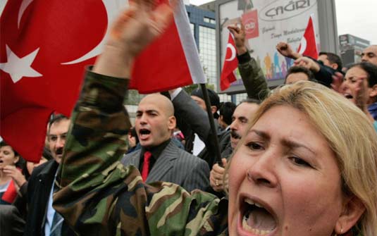 ONU apela para que Turquia investigue abuso de policiais em protestos