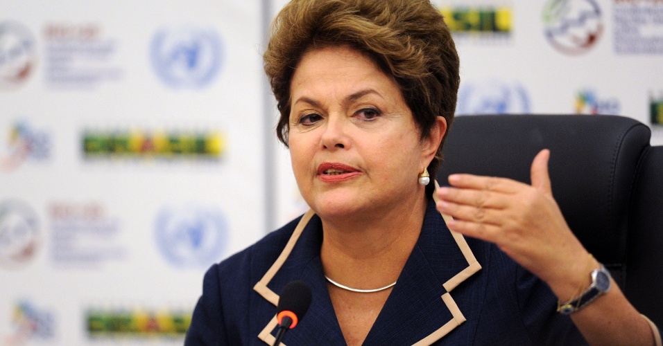 Discurso presidencial: governo Dilma toma a iniciativa política