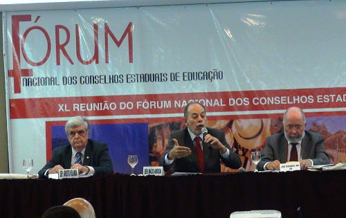 Inácio fala sobre o PNE no Fórum de Conselhos de Educação