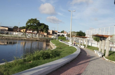 Prefeitura de Fortaleza promove ação social no Açude João Lopes