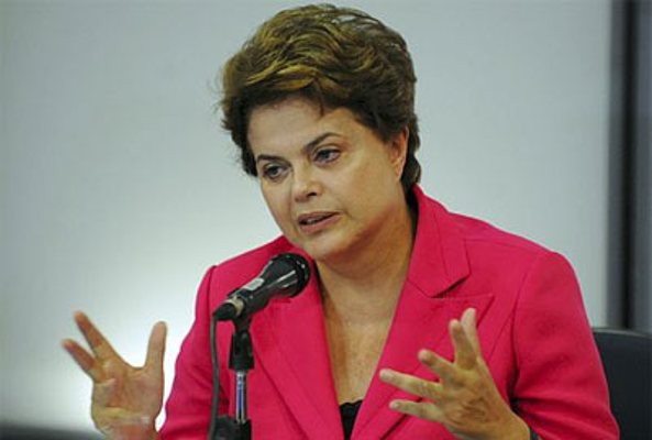 Dilma confirma envio ao Congresso de mensagem pedindo plebiscito