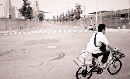 Chineses compram mais bicicletas elétricas do que carros em 2013