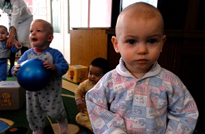 Brasil faz parceria para garantir medicamento contra leucemia infantil