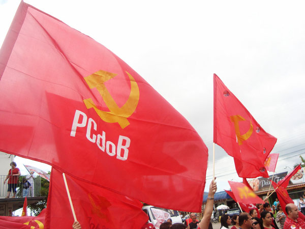 PCdoB conclama movimentos a fortalecerem ações de protesto