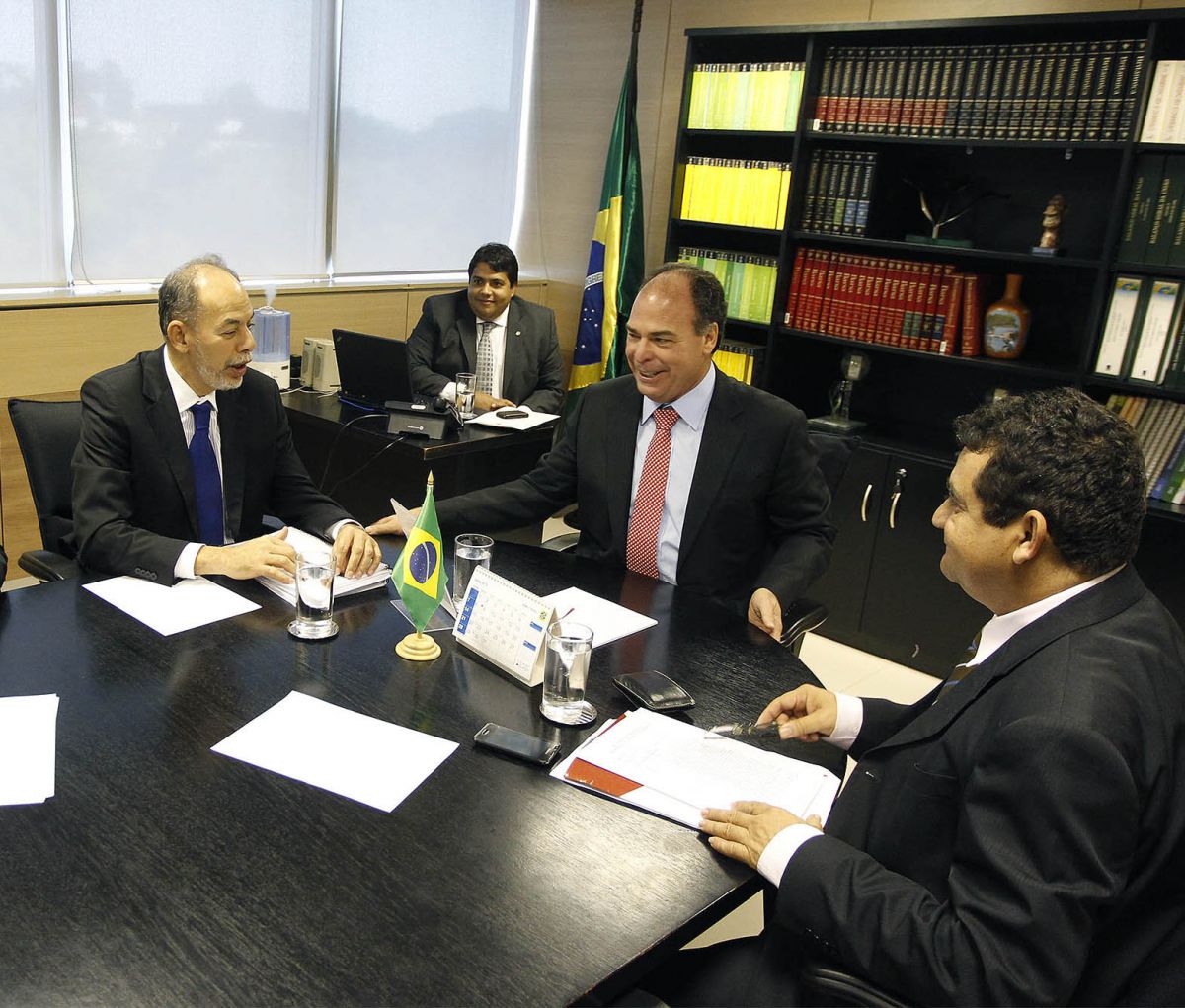Ministro da Integração reafirma compromisso com licitação da Barragem Fronteiras