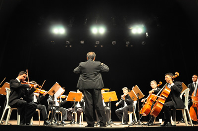 Orquestra realiza concerto dedicado ao jazz e ao rock