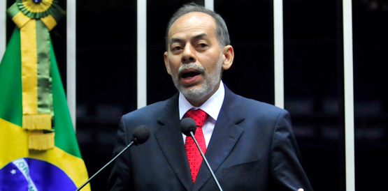 Promulgada PEC que dá autonomia à Defensoria da União