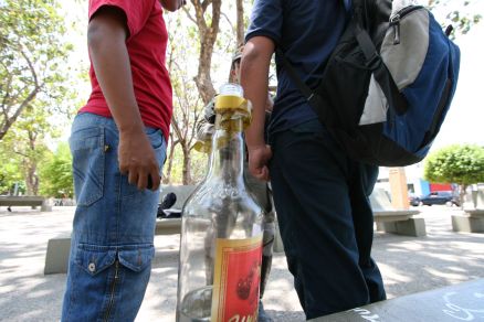 Melhor forma de combater uso de álcool na adolescência é o diálogo