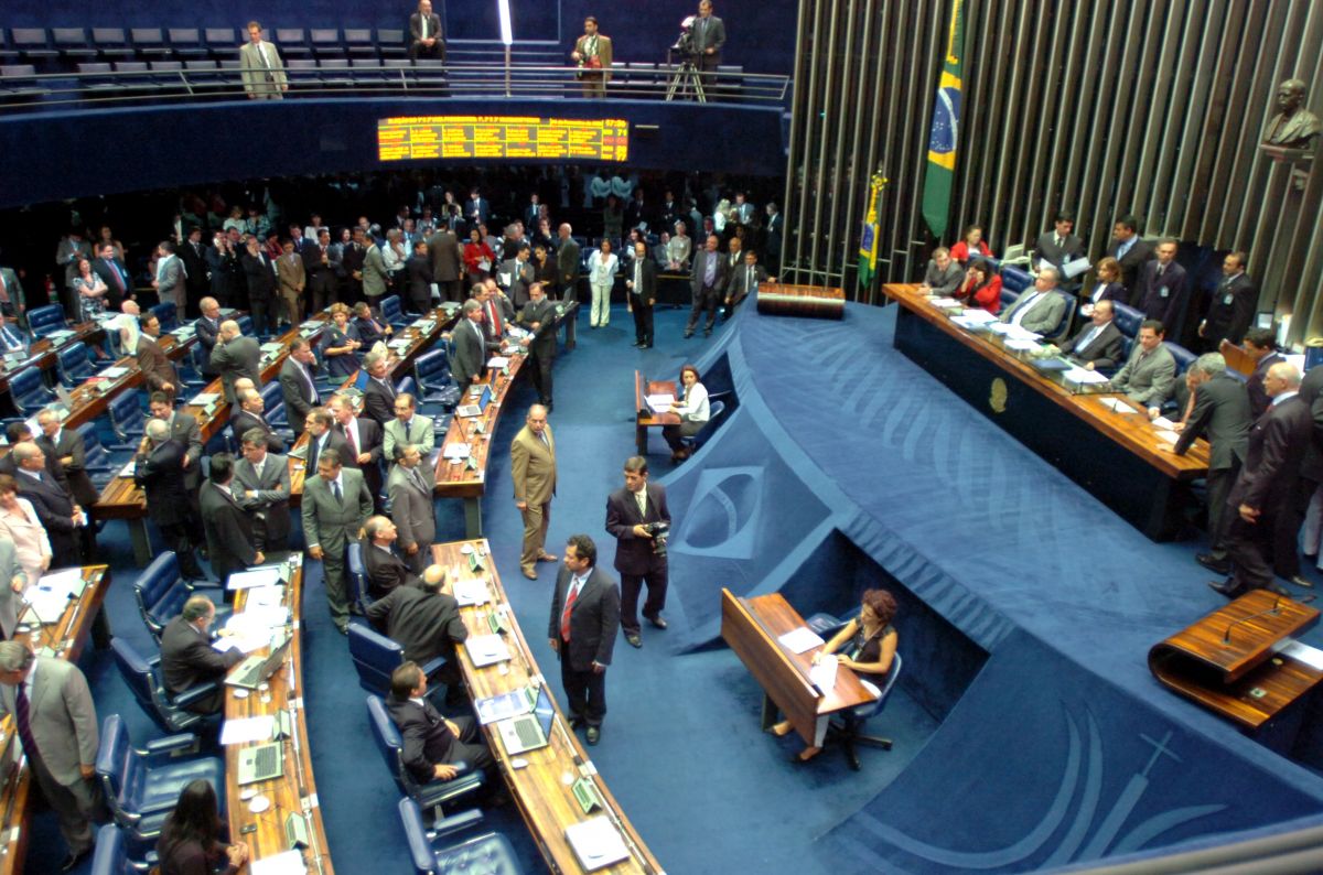 Plenário analisa padronização de órgãos de controle nesta quarta