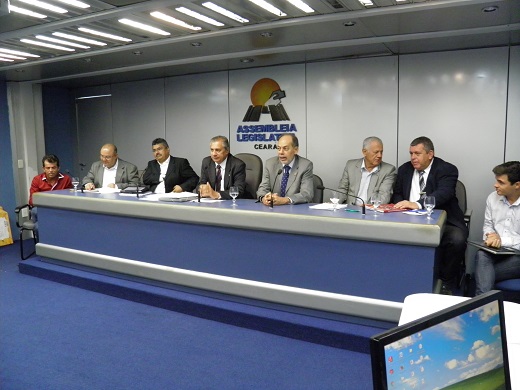 Inácio participa de audiência pública sobre dívida de produtores atingidos pela seca