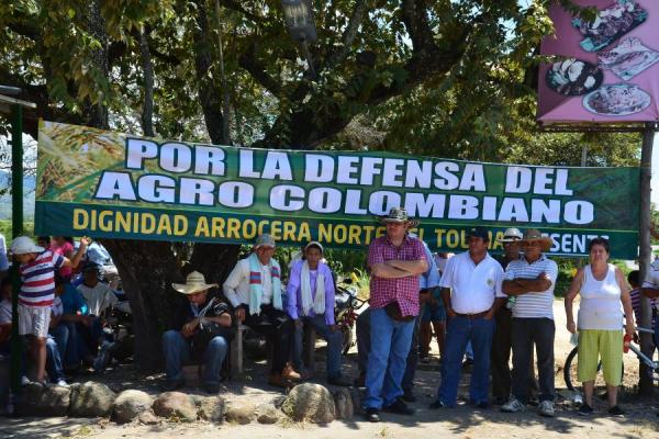 Camponeses pedem reforma agraria integral e rechaçam pacto do governo