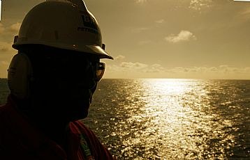 Petrobras completa 60 anos com meta de dobrar produção