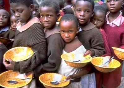 Uma em cada oito pessoas sofre de fome crônica no mundo