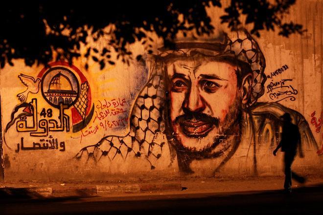 Dirigente palestino pede investigação internacional sobre morte de Arafat