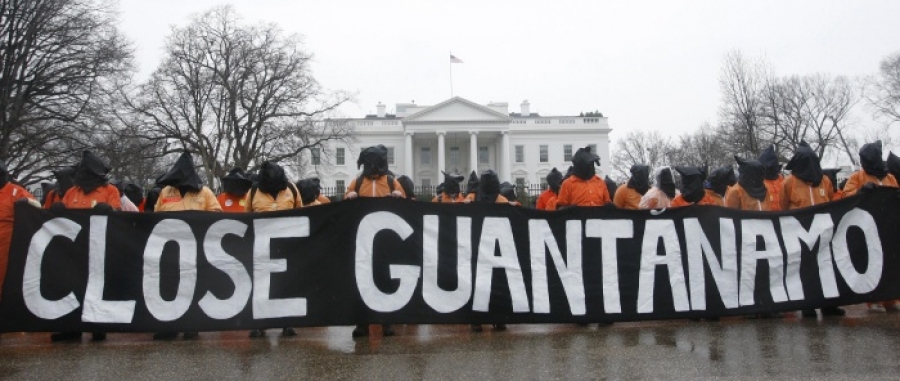 Inversão de direitos: EUA mantém Guantanamo e critica Cuba