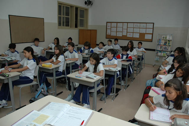 Frequência escolar de jovens beneficiados pelo Bolsa Família é de 90,8% no bimestre