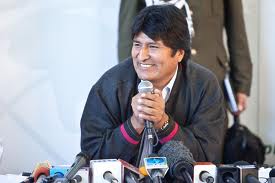 Morales inaugura estação de monitoramento do primeiro satélite de comunicação boliviano