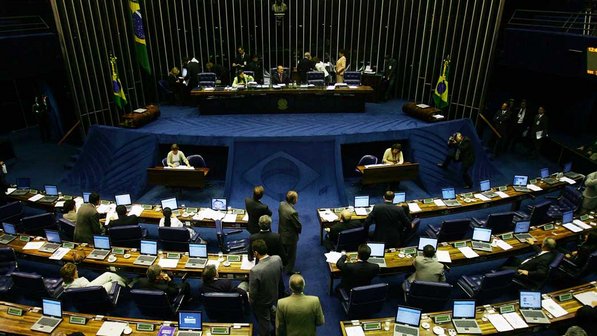 Leis aprovadas em 2013 aliviaram bolso do cidadão