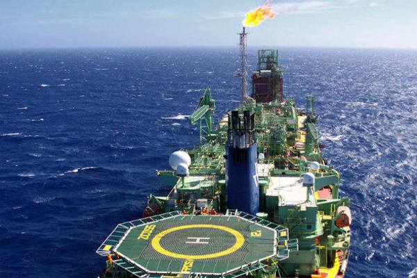 Pré-sal brasileiro tem produção recorde de petróleo e gás em dezembro