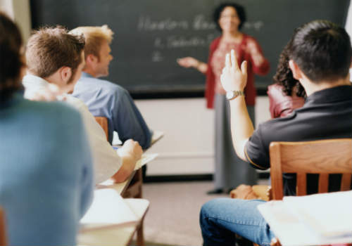 Universidades irão oferecer cursos relacionados à políticas do governo