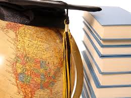 Abertas inscrições para bolsas na Espanha e no México para estudantes de graduação