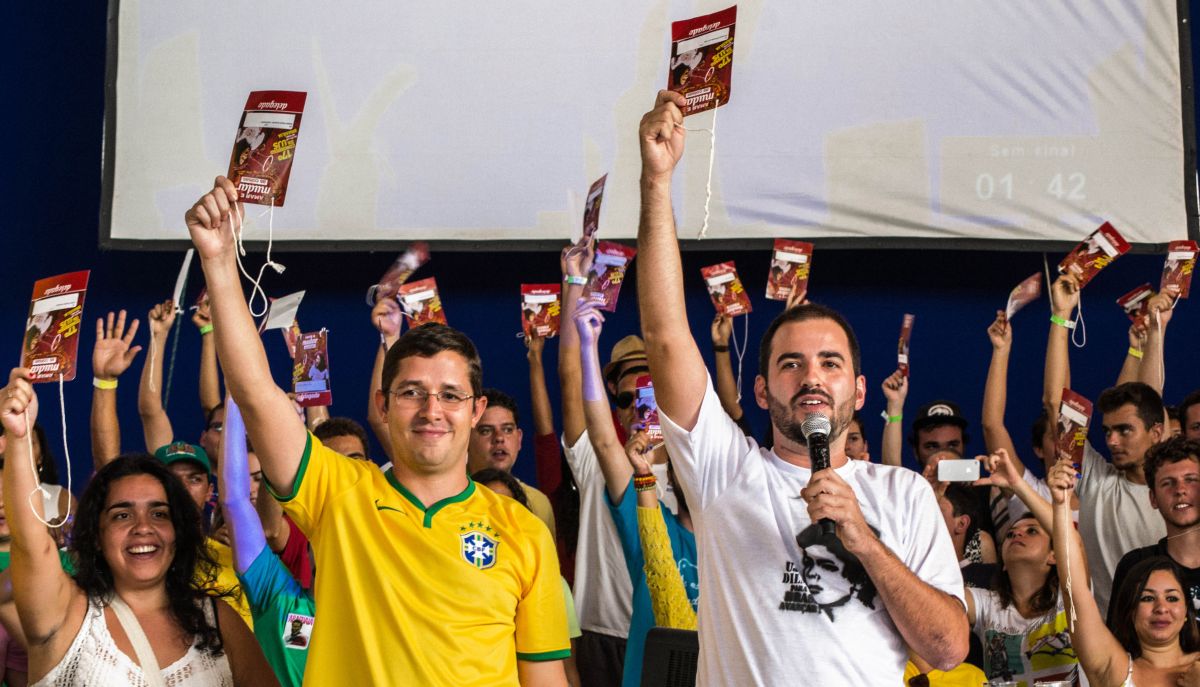 UJS realiza seu maior congresso e escolhe Renan Macaxeira novo presidente