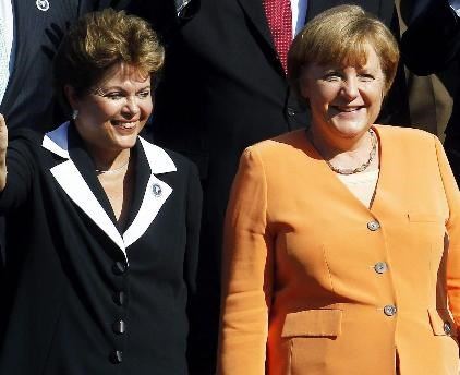 Dilma e Bachelet assinam tratado sobre violações de Direitos Humanos