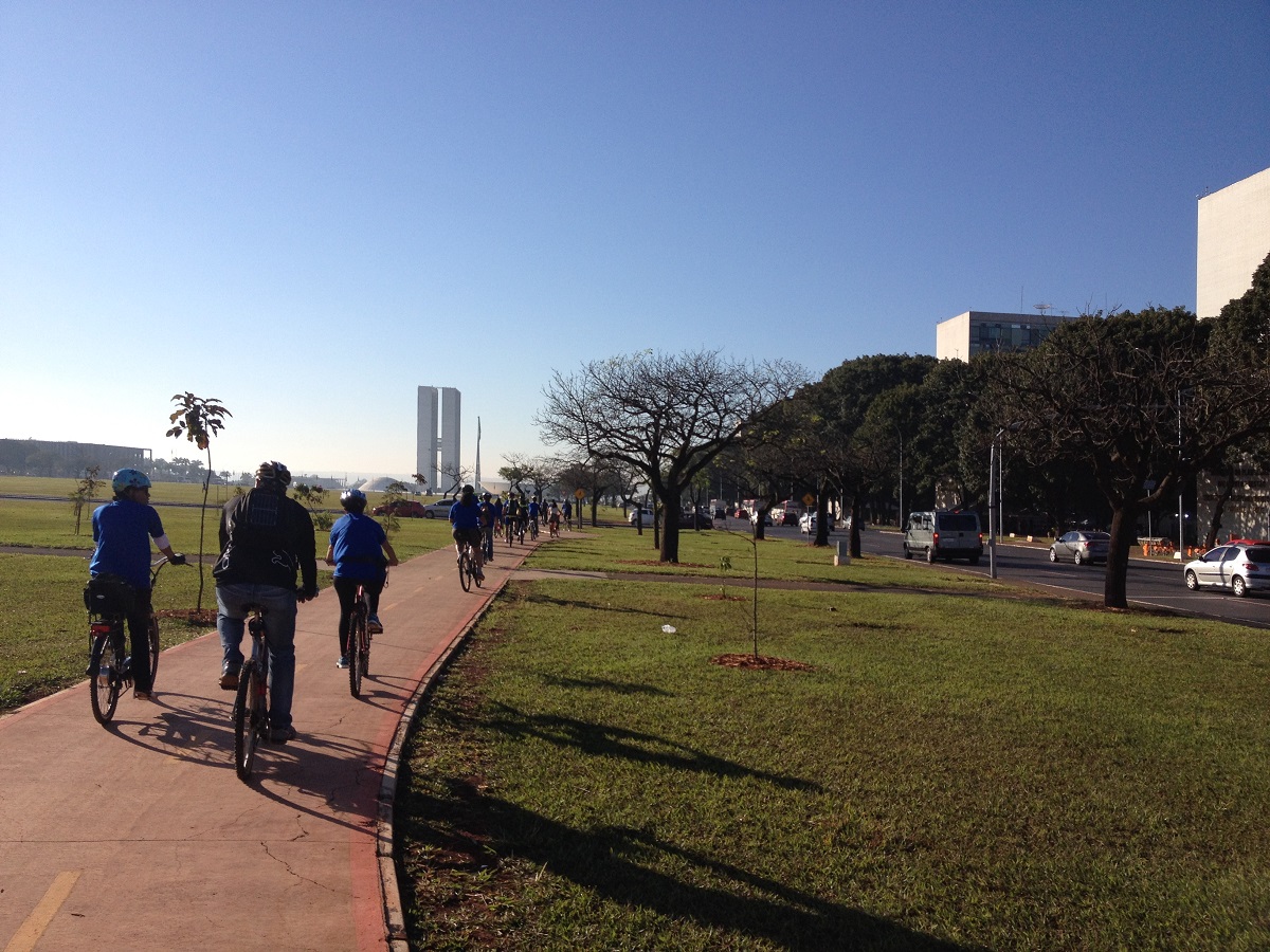 Servidores do Senado fizeram ‘bicicletaço’ nesta manhã de sexta