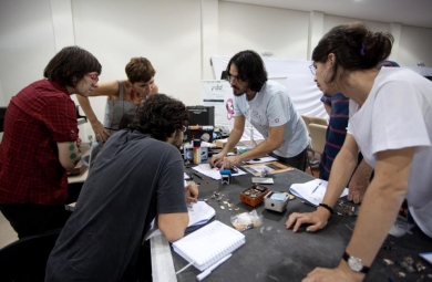 Rede Cuca realiza oficina de Criação e Customização de Pedais e Efeitos Sonoros