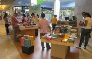 Usuários do Vale-Cultura gastam mais com livros, jornais e revistas, diz MinC