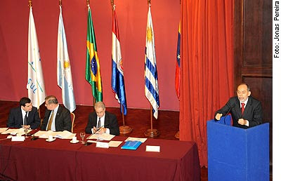 Parlasul: Inácio discute temas relacionados a Argentina e a Venezuela