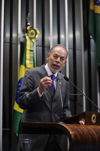 Inácio denuncia papel antidemocrático da grande mídia nas eleições