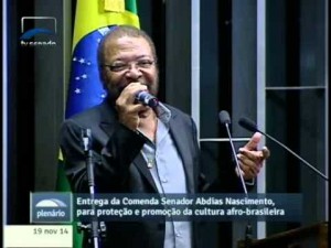 Martinho da Vila canta “Kizomba” no Plenário do Senado 